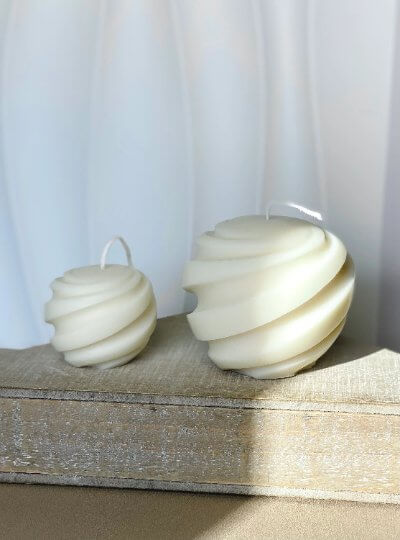 100% Organic Soy Wax Candles – Handcrafted Minimalist Swirl Décor