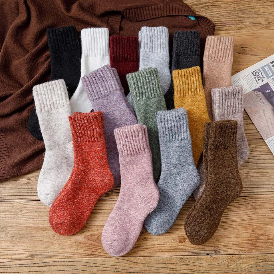 Winter Women's Thick Warm  Merino Wool Socks Harajuku Retro Cold Resistant Fashion Casual Solid Color Cashmere Socks 5 Pair