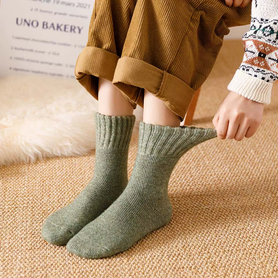 Winter Women's Thick Warm  Merino Wool Socks Harajuku Retro Cold Resistant Fashion Casual Solid Color Cashmere Socks 5 Pair