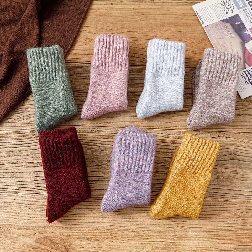 Winter Women's Thick Warm  Merino Wool Socks Harajuku Retro Cold Resistant Fashion Casual Solid Color Cashmere Socks 5 Pair